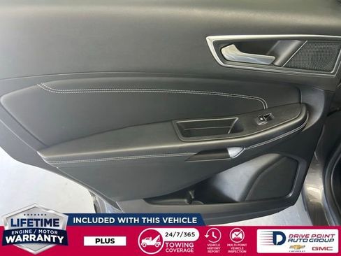 Used 2024 Ford Edge Titanium image 30