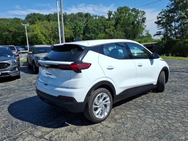 New 2027 Chevrolet Bolt LT w/ Comfort Package FWD image 6