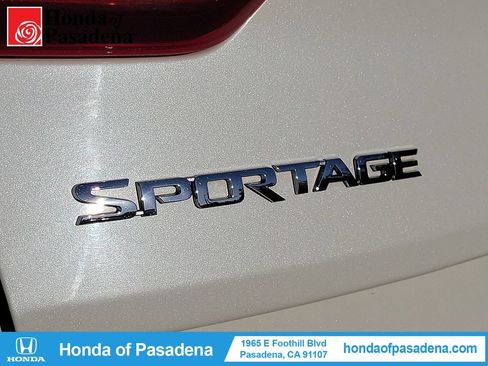 Used 2022 Kia Sportage LX AWD/4WD image 26
