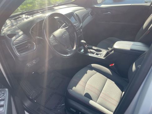 Used 2022 Chevrolet Equinox RS image 12