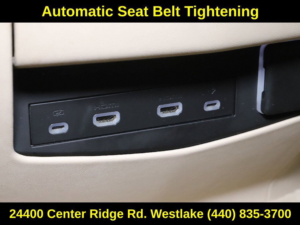 Used 2023 Cadillac Escalade Premium Luxury AWD/4WD image 15