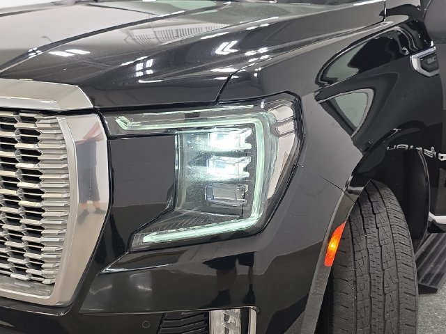 Used 2021 GMC Yukon Denali w/ Denali Premium Package AWD/4WD image 31