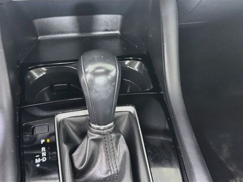 Used 2024 MAZDA MAZDA3 s FWD image 23