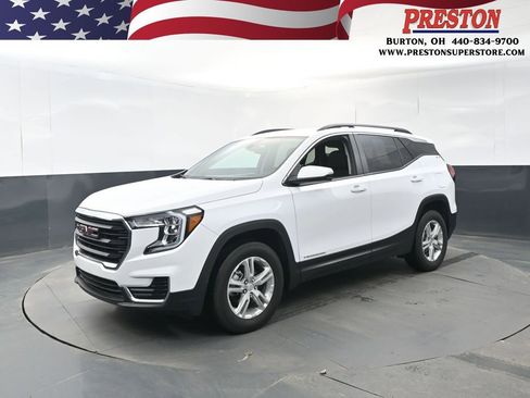 Used 2023 GMC Terrain SLE w/ Driver Convenience Package image 1