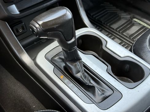 Used 2019 Chevrolet Colorado LT AWD/4WD image 22