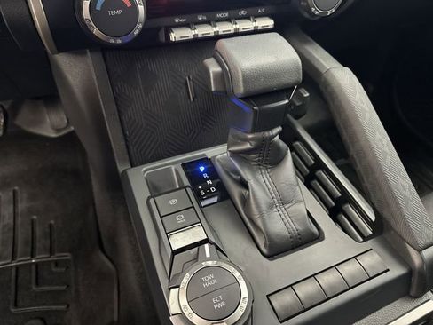 Used 2025 Toyota Tacoma SR5 image 23
