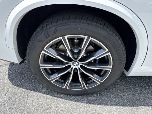 Used 2023 BMW X5 xDrive40i w/ Executive Package AWD/4WD image 12