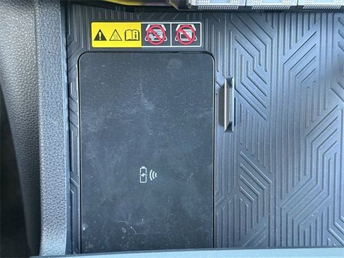 Used 2025 Toyota 4Runner TRD Off-Road Premium image 23