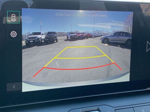 Used 2025 Kia K4 LXS image 23