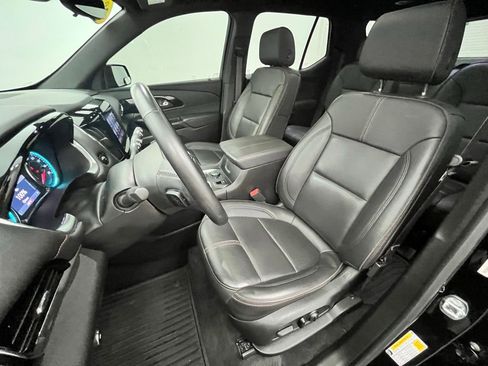 Used 2023 Chevrolet Traverse RS AWD/4WD image 21