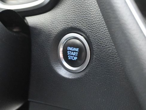 Used 2021 Toyota Corolla SE w/ SE Preferred Package image 24