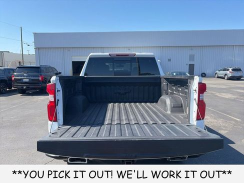 Used 2022 Chevrolet Silverado 1500 LT Trail Boss w/ Convenience Package II AWD/4WD image 8