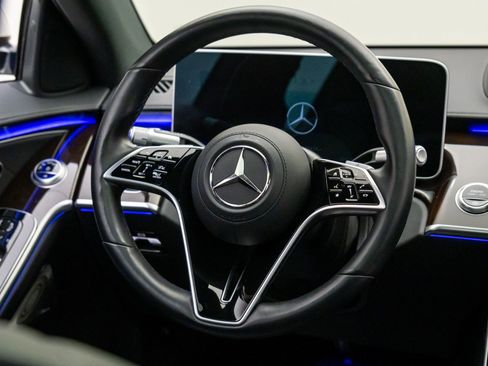 Certified 2023 Mercedes-Benz S 580 4MATIC Sedan image 11