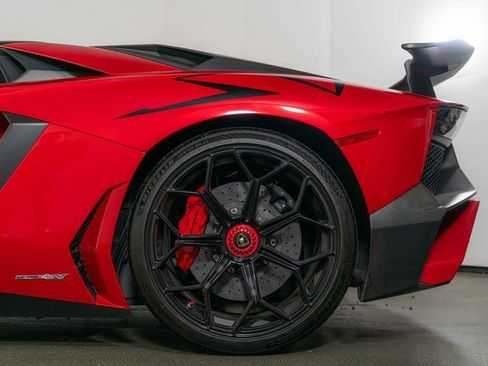 Used 2017 Lamborghini Aventador LP 750-4 Superveloce image 13