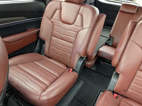 Certified 2024 Kia Telluride SX Prestige AWD/4WD image 12