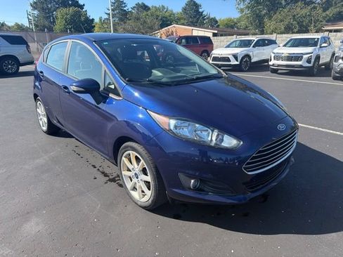 Used 2016 Ford Fiesta SE w/ Equipment Group 201A FWD image 4