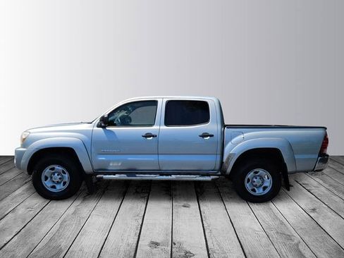 Used 2009 Toyota Tacoma PreRunner RWD image 2