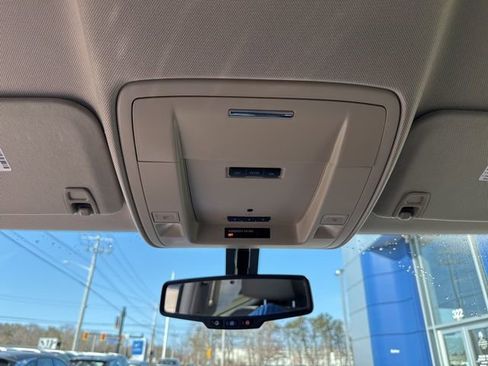 Used 2015 GMC Sierra 1500 SLT w/ SLT Crew Cab Value Package image 46