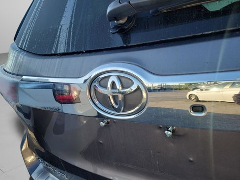 Used 2015 Toyota Highlander Limited Platinum image 22