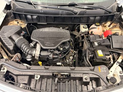 Used 2017 Cadillac XT5 Luxury w/ Driver Awareness Package AWD/4WD image 18
