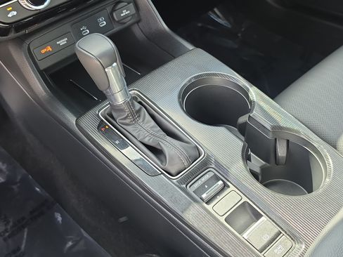 Used 2025 Honda Civic Sport image 26