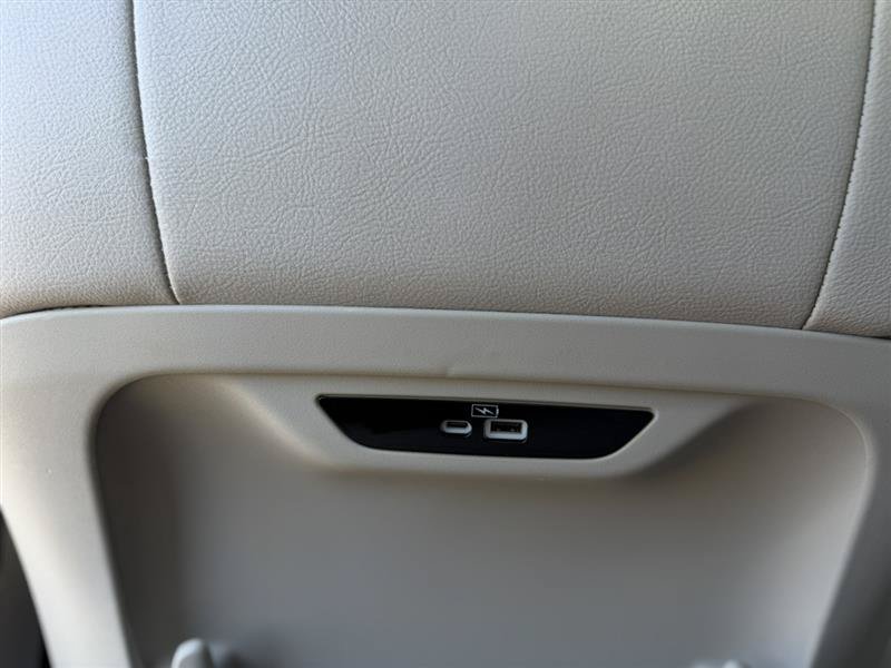 Used 2021 Chrysler Pacifica Touring-L w/ Premium & Safety Sphere Group FWD image 44
