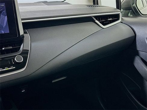 Used 2024 Toyota Corolla LE image 21