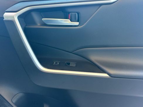 Certified 2025 Toyota RAV4 XLE AWD/4WD image 21