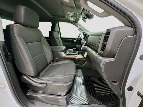 New 2026 GMC Sierra 1500 Elevation image 29