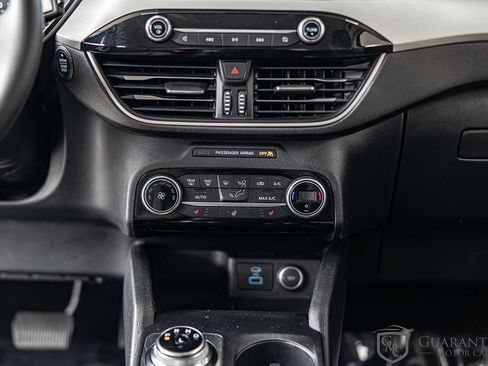 Used 2021 Ford Escape SE w/ Cold Weather Package FWD image 34