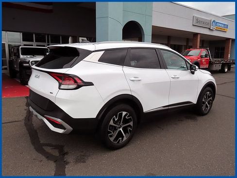 Used 2023 Kia Sportage EX AWD/4WD image 7