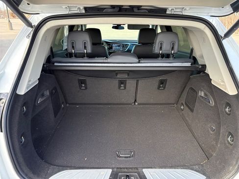 Used 2020 Buick Envision Essence image 18