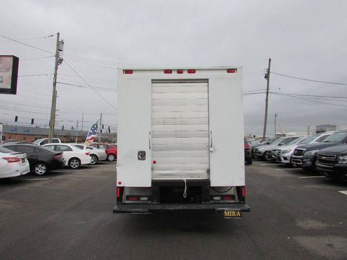 Used 2012 Ford E-450 and Econoline 450 Super Duty w/ PWR Locks & Windows Group RWD image 8
