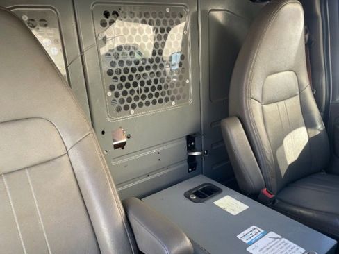 Used 2015 Chevrolet Express 2500 Work Van image 18