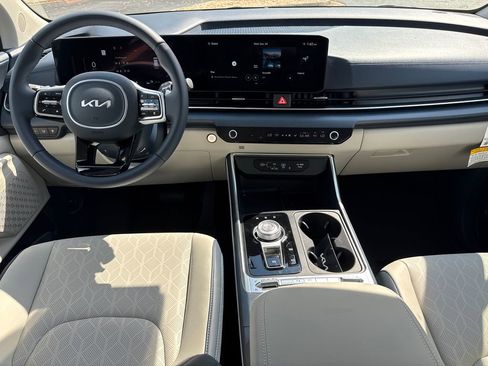 New 2026 Kia Carnival SX image 22