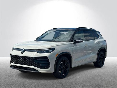 New 2026 Volkswagen Tiguan SE R-Line AWD/4WD image 1