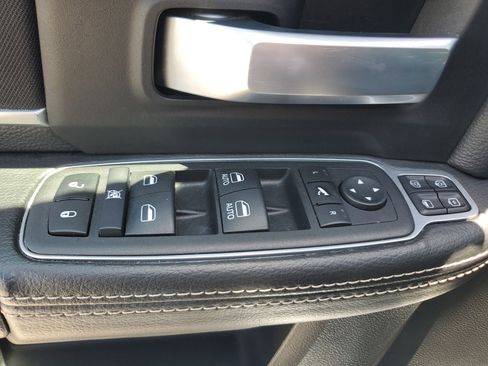 Used 2024 RAM 2500 Big Horn w/ Bed Utility Group image 25