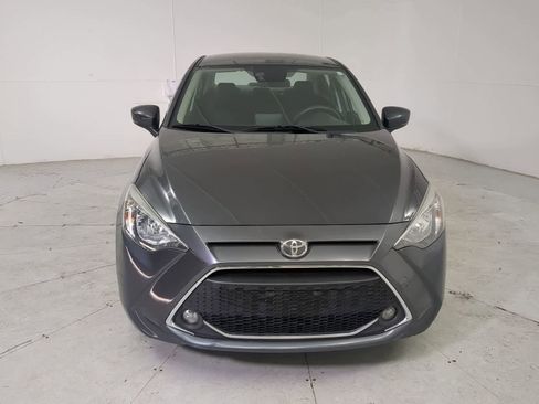 Used 2019 Toyota Yaris LE image 9