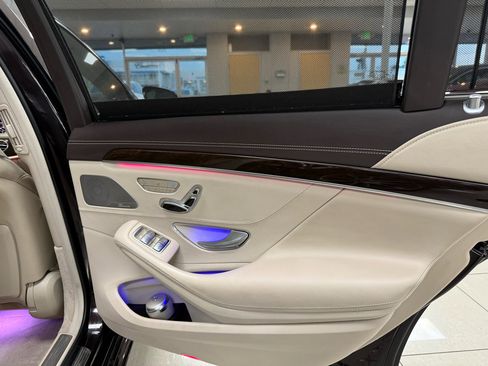 Used 2020 Mercedes-Benz S 560 Sedan image 32