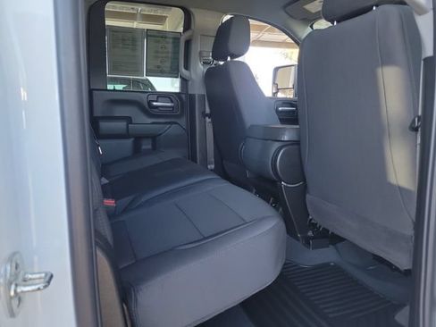 Certified 2025 Chevrolet Silverado 2500 Custom AWD/4WD image 22