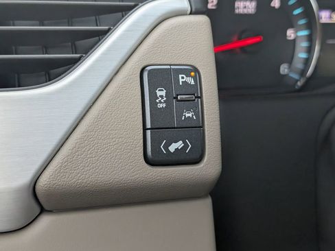 Used 2019 GMC Yukon SLT w/ Premium Edition image 14