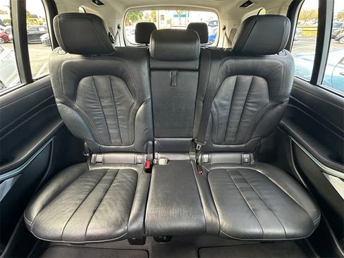 Used 2019 BMW X7 xDrive50i w/ Premium Package image 27