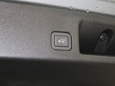 New 2026 Chevrolet Equinox EV RS w/ Active Safety Package 3 AWD/4WD image 39