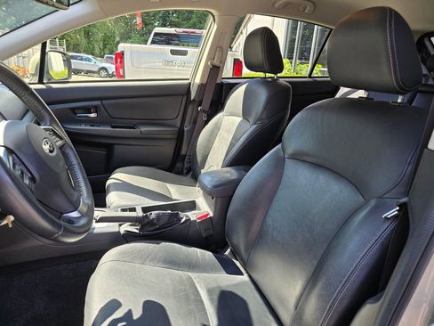 Used 2013 Subaru Crosstrek 2.0i Limited AWD/4WD image 12