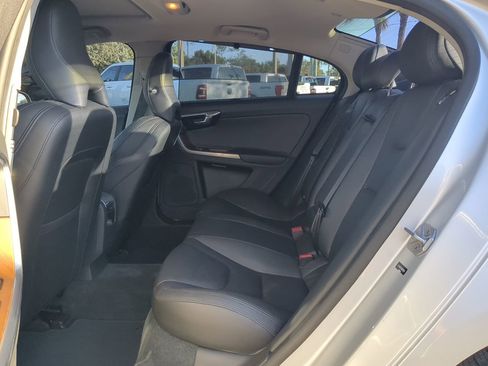 Used 2016 Volvo S60 T5 Premier image 14