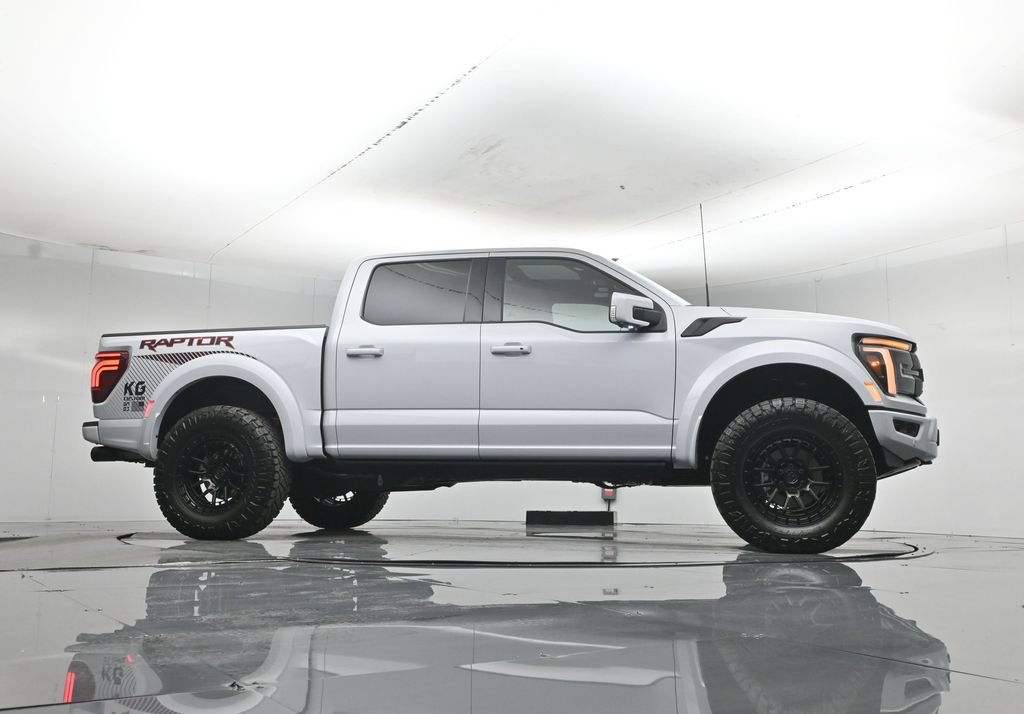 Used 2025 Ford F150 Raptor AWD/4WD image 47