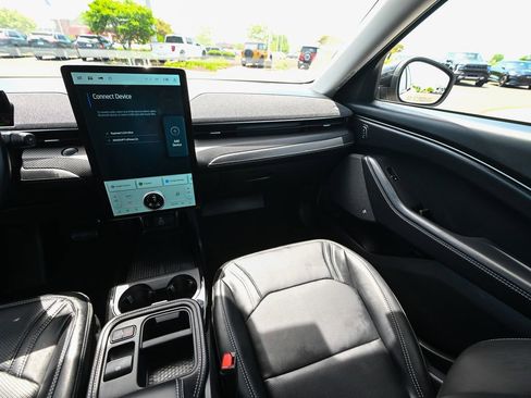 Certified 2025 Ford Mustang Mach-E Premium AWD/4WD image 29