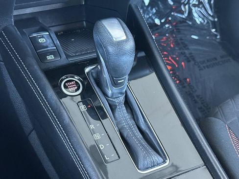Used 2022 Nissan Kicks SR w/ Interior Electronics Package FWD image 20