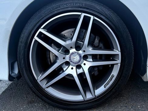 Used 2014 Mercedes-Benz E 350 4MATIC Sedan image 57