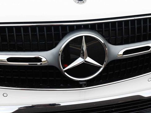 New 2026 Mercedes-Benz GLC 300 GLC 300 image 9